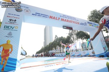 BINH DUONG NEW CITY HALF MARATHON 2024 - Ảnh #1819063