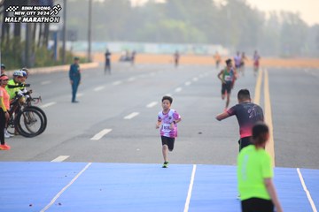 BINH DUONG NEW CITY HALF MARATHON 2024 - Ảnh #1739313