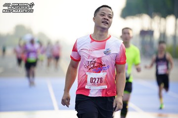 BINH DUONG NEW CITY HALF MARATHON 2024 - Ảnh #1761526