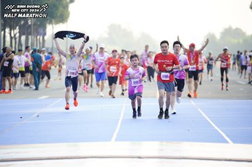 BINH DUONG NEW CITY HALF MARATHON 2024 - Ảnh #1763304