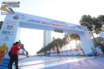 BINH DUONG NEW CITY HALF MARATHON 2024 - Ảnh #1819349