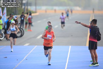 BINH DUONG NEW CITY HALF MARATHON 2024 - Ảnh #1740278