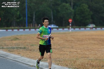 BINH DUONG NEW CITY HALF MARATHON 2024 - Ảnh #1734824