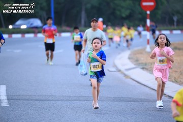 BINH DUONG NEW CITY HALF MARATHON 2024 - Ảnh #1725587