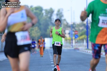 BINH DUONG NEW CITY HALF MARATHON 2024 - Ảnh #1776294