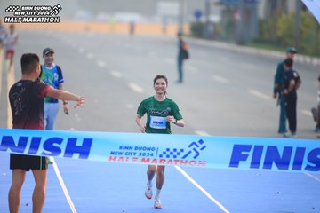 BINH DUONG NEW CITY HALF MARATHON 2024 - Ảnh #1739740