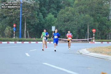 BINH DUONG NEW CITY HALF MARATHON 2024 - Ảnh #1735456