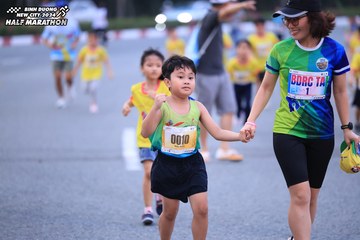 BINH DUONG NEW CITY HALF MARATHON 2024 - Ảnh #1726779