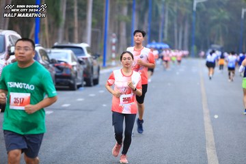 BINH DUONG NEW CITY HALF MARATHON 2024 - Ảnh #1756424