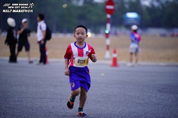 BINH DUONG NEW CITY HALF MARATHON 2024 - Ảnh #1725093