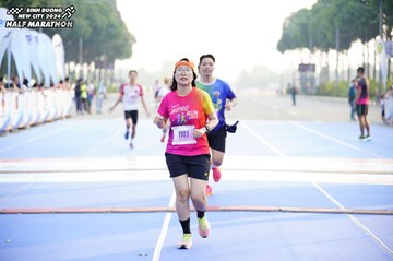 BINH DUONG NEW CITY HALF MARATHON 2024 - Ảnh #1758354