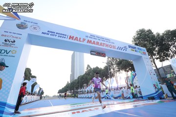 BINH DUONG NEW CITY HALF MARATHON 2024 - Ảnh #1738316