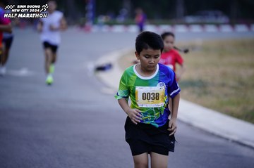 BINH DUONG NEW CITY HALF MARATHON 2024 - Ảnh #1724585