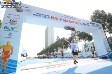 BINH DUONG NEW CITY HALF MARATHON 2024 - Ảnh #1819219