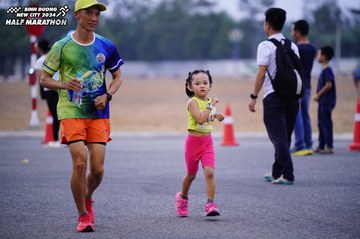 BINH DUONG NEW CITY HALF MARATHON 2024 - Ảnh #1725477