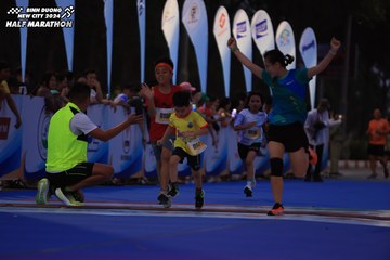 BINH DUONG NEW CITY HALF MARATHON 2024 - Ảnh #1729196