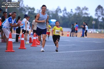BINH DUONG NEW CITY HALF MARATHON 2024 - Ảnh #1727935