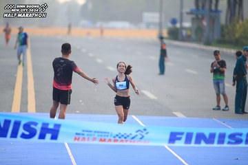 BINH DUONG NEW CITY HALF MARATHON 2024 - Ảnh #1739127
