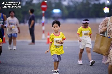 BINH DUONG NEW CITY HALF MARATHON 2024 - Ảnh #1725774