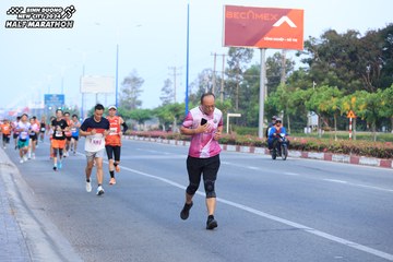 BINH DUONG NEW CITY HALF MARATHON 2024 - Ảnh #1770738