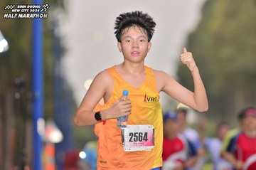 BINH DUONG NEW CITY HALF MARATHON 2024 - Ảnh #1741430