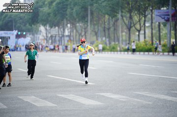 BINH DUONG NEW CITY HALF MARATHON 2024 - Ảnh #1729854
