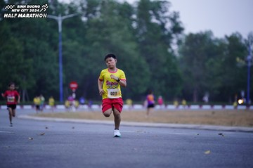 BINH DUONG NEW CITY HALF MARATHON 2024 - Ảnh #1724994