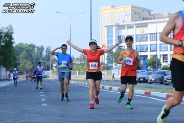 BINH DUONG NEW CITY HALF MARATHON 2024 - Ảnh #1766194