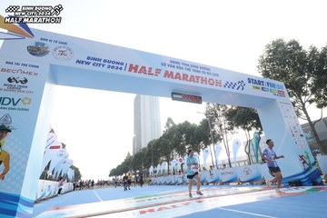 BINH DUONG NEW CITY HALF MARATHON 2024 - Ảnh #1820432