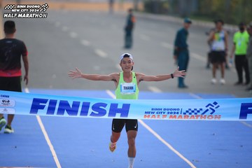 BINH DUONG NEW CITY HALF MARATHON 2024 - Ảnh #1738615