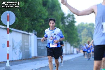 BINH DUONG NEW CITY HALF MARATHON 2024 - Ảnh #1766916