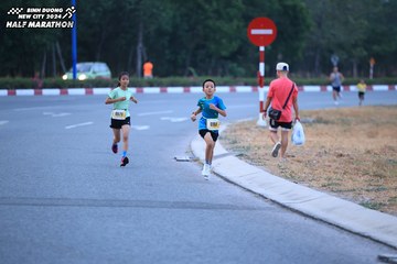 BINH DUONG NEW CITY HALF MARATHON 2024 - Ảnh #1726051