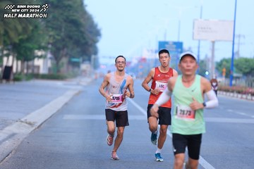 BINH DUONG NEW CITY HALF MARATHON 2024 - Ảnh #1765445