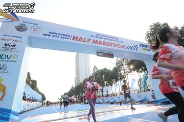BINH DUONG NEW CITY HALF MARATHON 2024 - Ảnh #1821526