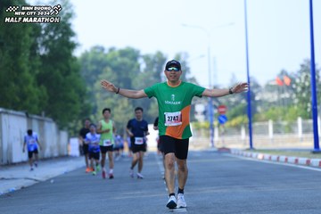 BINH DUONG NEW CITY HALF MARATHON 2024 - Ảnh #1768278