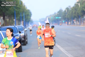 BINH DUONG NEW CITY HALF MARATHON 2024 - Ảnh #1739781