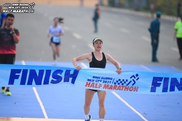 BINH DUONG NEW CITY HALF MARATHON 2024 - Ảnh #1738693