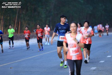BINH DUONG NEW CITY HALF MARATHON 2024 - Ảnh #1750613