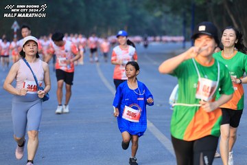 BINH DUONG NEW CITY HALF MARATHON 2024 - Ảnh #1772411