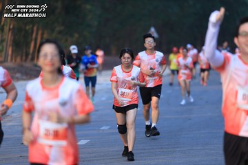 BINH DUONG NEW CITY HALF MARATHON 2024 - Ảnh #1771932