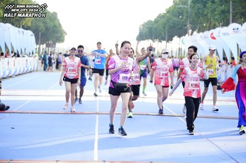 BINH DUONG NEW CITY HALF MARATHON 2024 - Ảnh #1768572