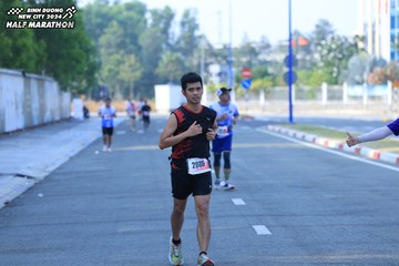 BINH DUONG NEW CITY HALF MARATHON 2024 - Ảnh #1770014