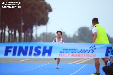 BINH DUONG NEW CITY HALF MARATHON 2024 - Ảnh #1728860
