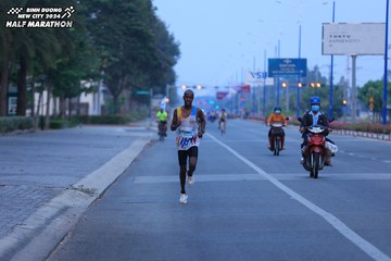 BINH DUONG NEW CITY HALF MARATHON 2024 - Ảnh #1763994