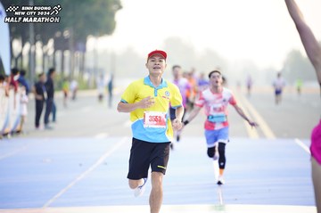 BINH DUONG NEW CITY HALF MARATHON 2024 - Ảnh #1757410