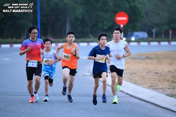 BINH DUONG NEW CITY HALF MARATHON 2024 - Ảnh #1726016