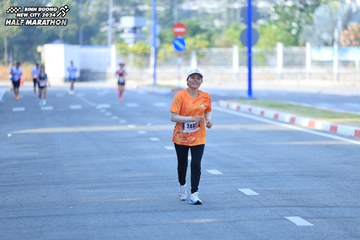 BINH DUONG NEW CITY HALF MARATHON 2024 - Ảnh #1770960