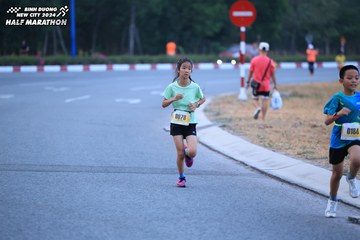 BINH DUONG NEW CITY HALF MARATHON 2024 - Ảnh #1726072