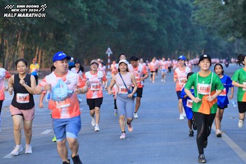 BINH DUONG NEW CITY HALF MARATHON 2024 - Ảnh #1772405