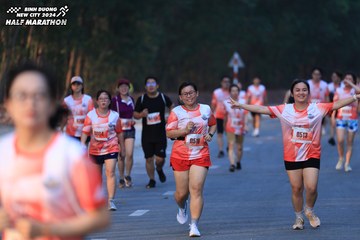 BINH DUONG NEW CITY HALF MARATHON 2024 - Ảnh #1772596